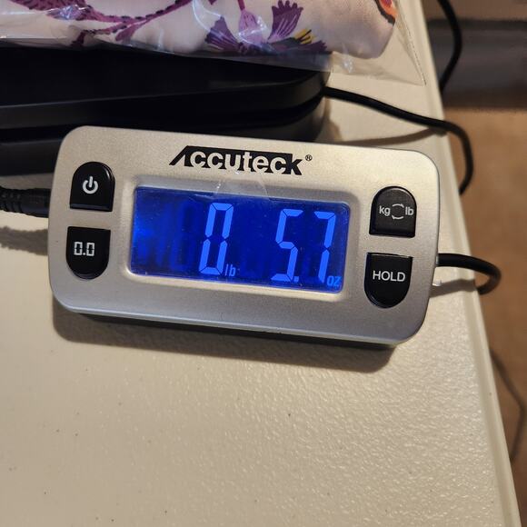 Torrid Womens Pink Floral Satin Bow Tie Front Halter Top Size 4X Flowy Romantic - Picture 10 of 11